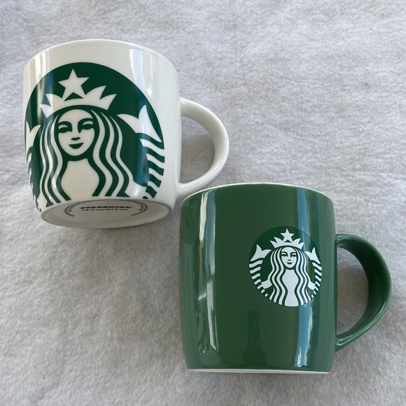 Starbucks Mugs - Set of 2, Classic Design 14oz and 11oz - Picture 10 of 12